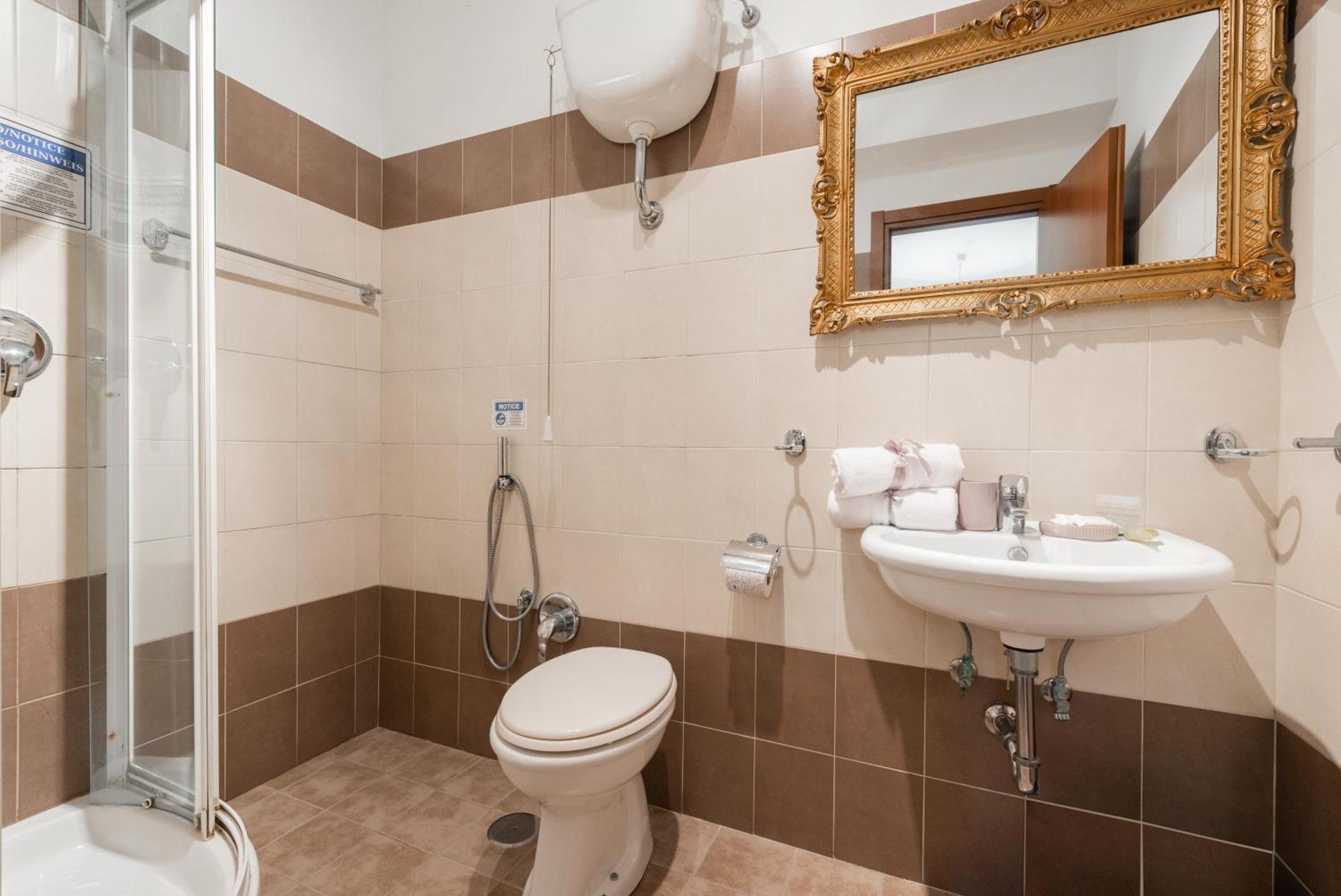 Rome'S Best Holidays Guest House Экстерьер фото